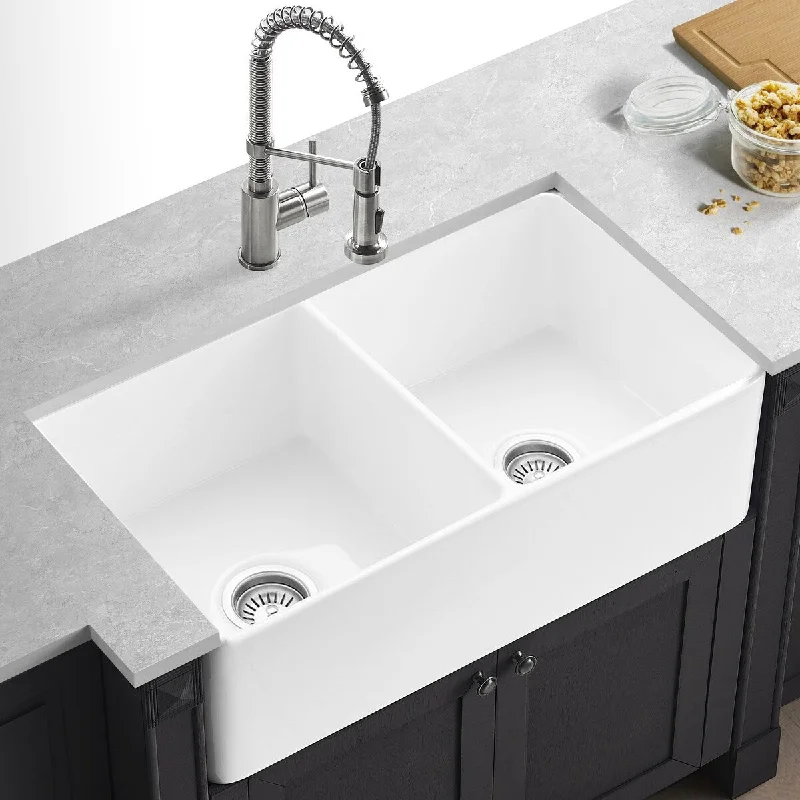 Corvus Batavia 33-inch Double Bowl Farmhouse Fireclay Double Bowl Kitchen Sink