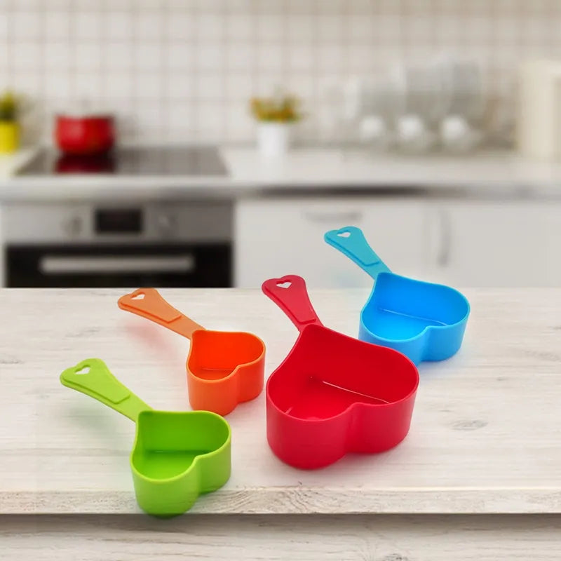 4 PCS Heart Shaped Measuring Cup / Measuring Spoon Set