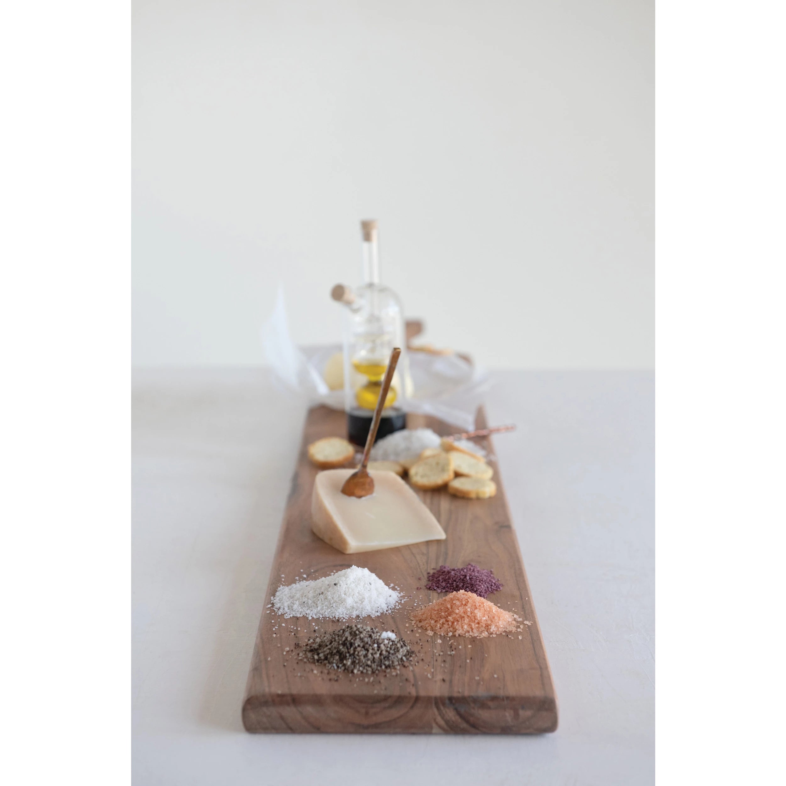 Creative Co-op - Acacia Wood Oversized Entertaining Board with Handle