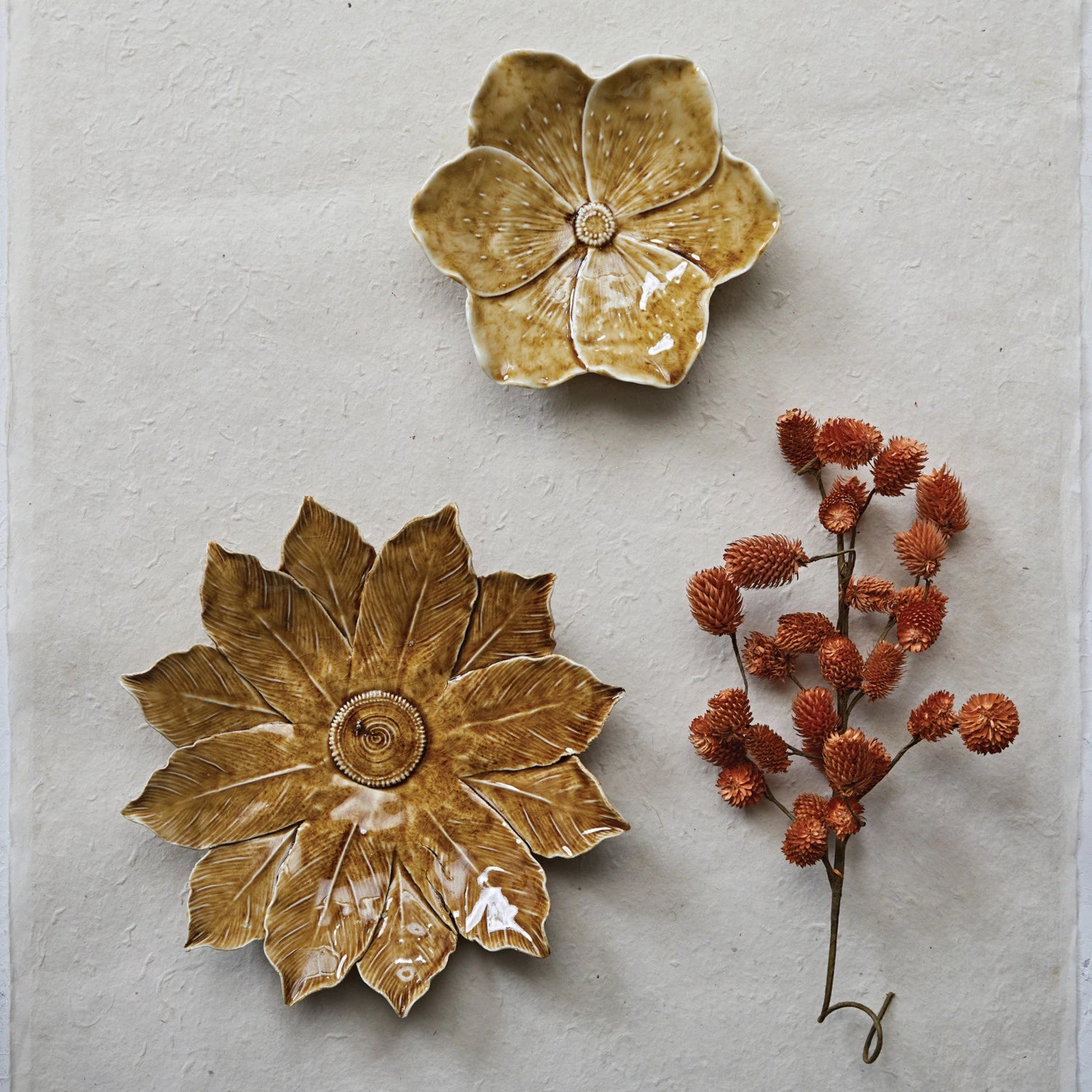 Creative Co-op - Stoneware Flower Plate