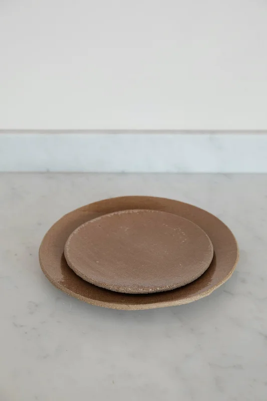 STONEWARE PLATE IN FAWN | MEDIUM